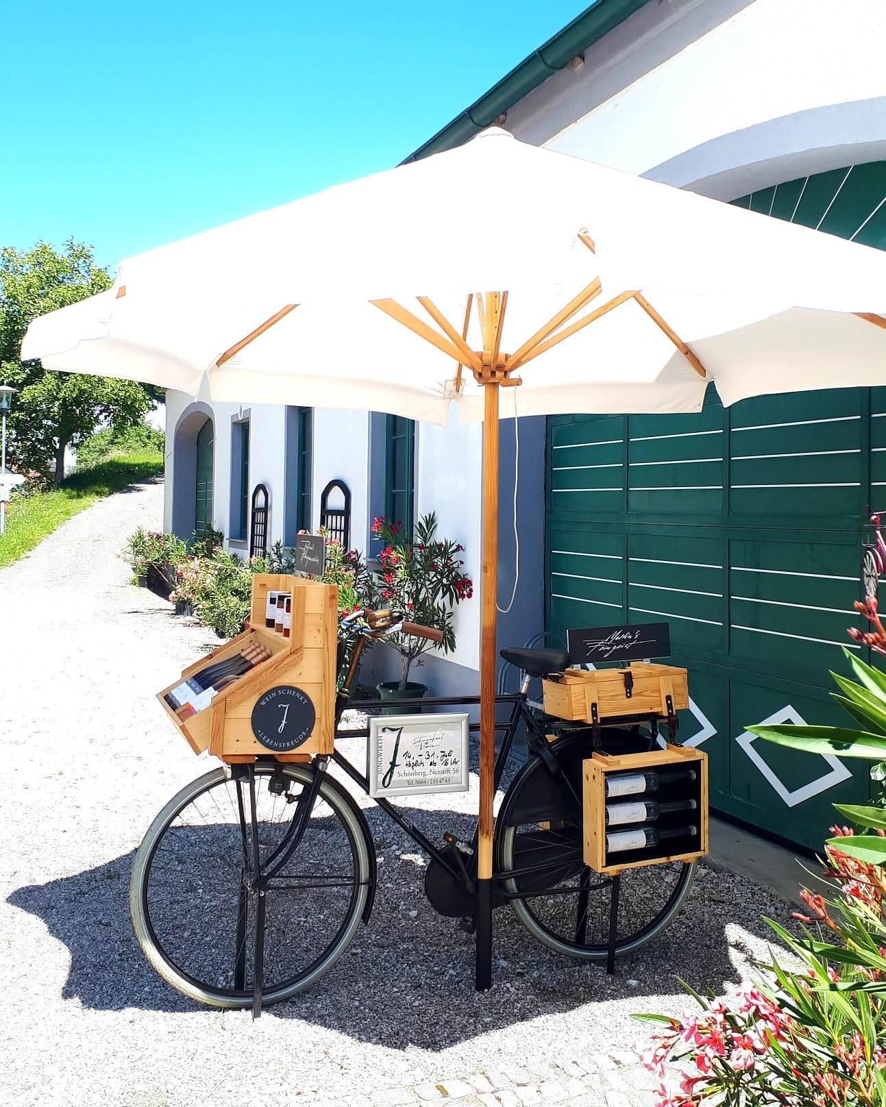 Weinschenk-Fahrrad des Heurigen Jungwirth